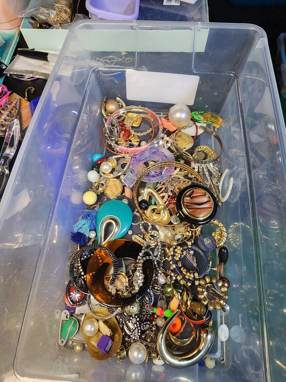 1lb Mixed Fashion Jewelry Lot May Or May Not Have Matches